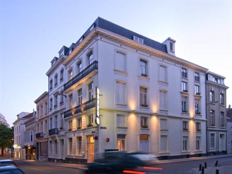 Zoom Hotel Brüsszel Kültér fotó